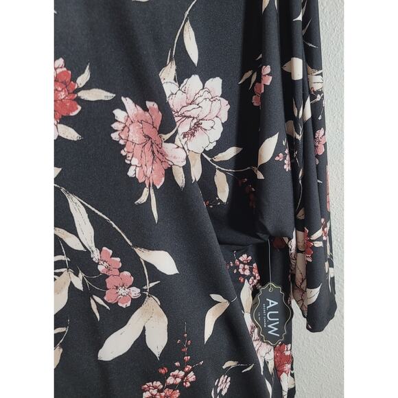 A.U.W  Secret Charm Black Pink Floral Top 2X Plus Lightweight New With Tags Soft - Picture 6 of 6